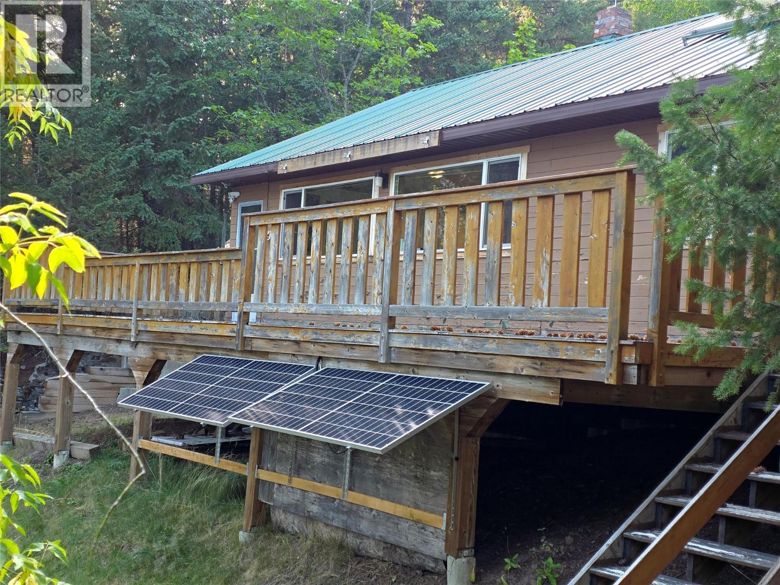 6453 Pinaus Lake Road, Falkland, British Columbia  V0E 1W0 - Photo 24 - 10398661