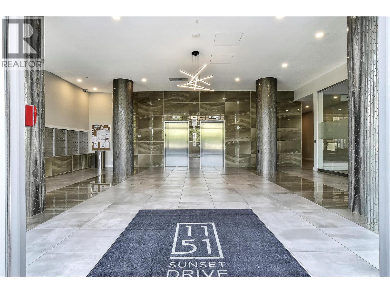 1151 Sunset Drive Unit# 1702, Kelowna, British Columbia  V1Y 0G2 - Photo 3 - 10398614