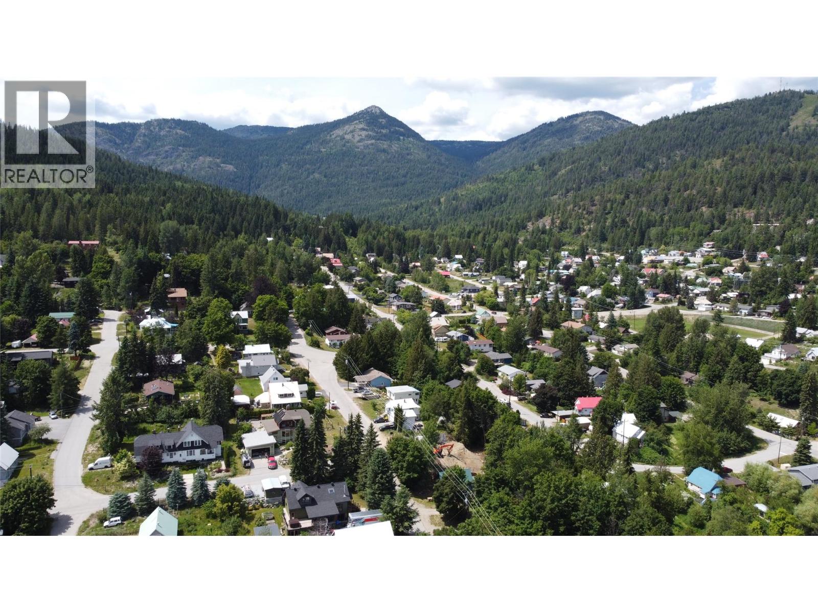 2050 Phoenix Avenue, Rossland, British Columbia  V0G 1Y0 - Photo 15 - 10398523