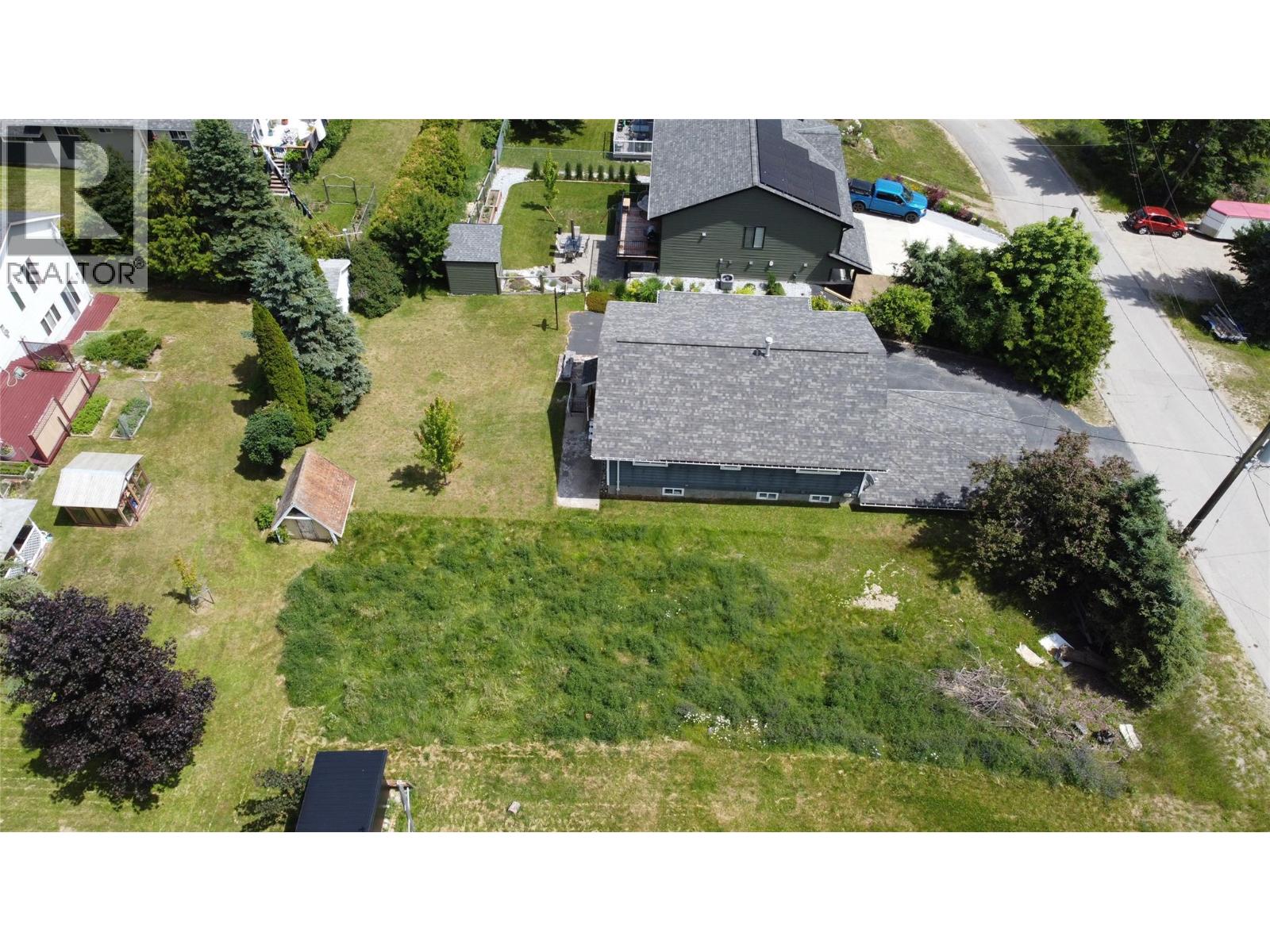 2050 Phoenix Avenue, Rossland, British Columbia  V0G 1Y0 - Photo 6 - 10398523