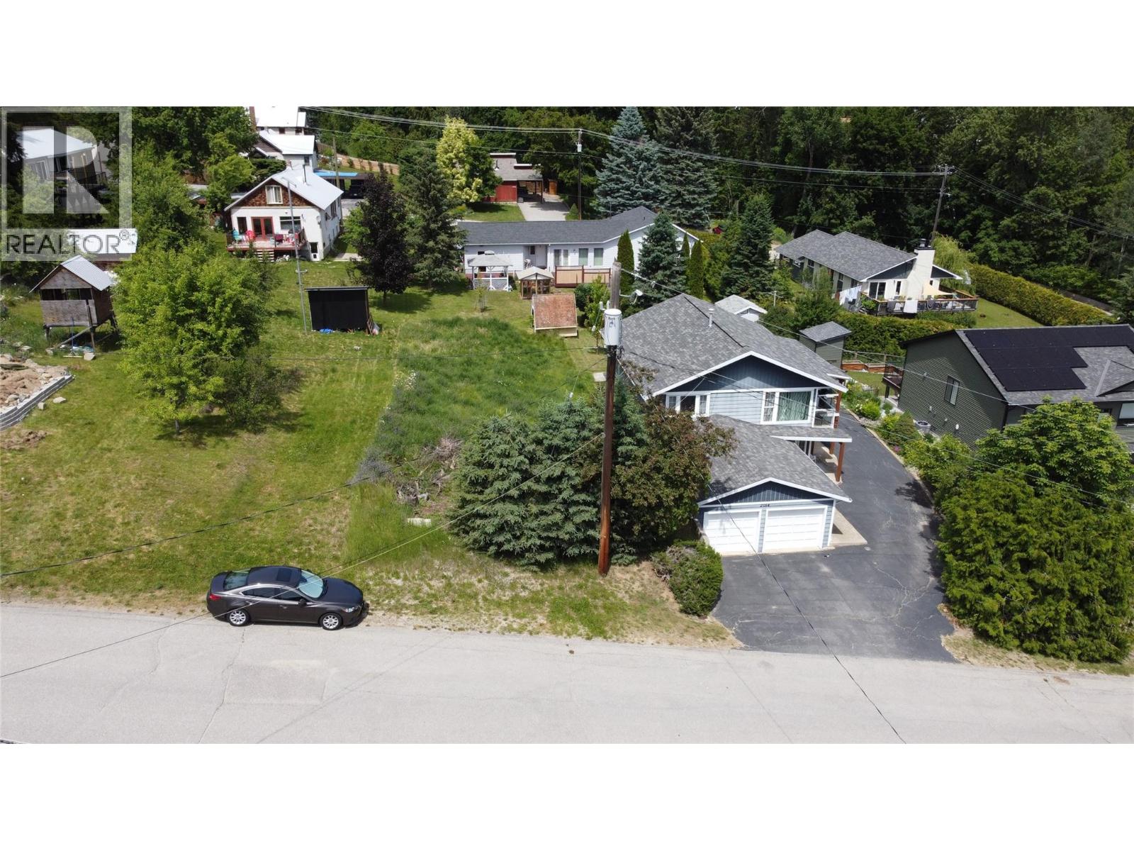 2050 Phoenix Avenue, Rossland, British Columbia  V0G 1Y0 - Photo 7 - 10398523
