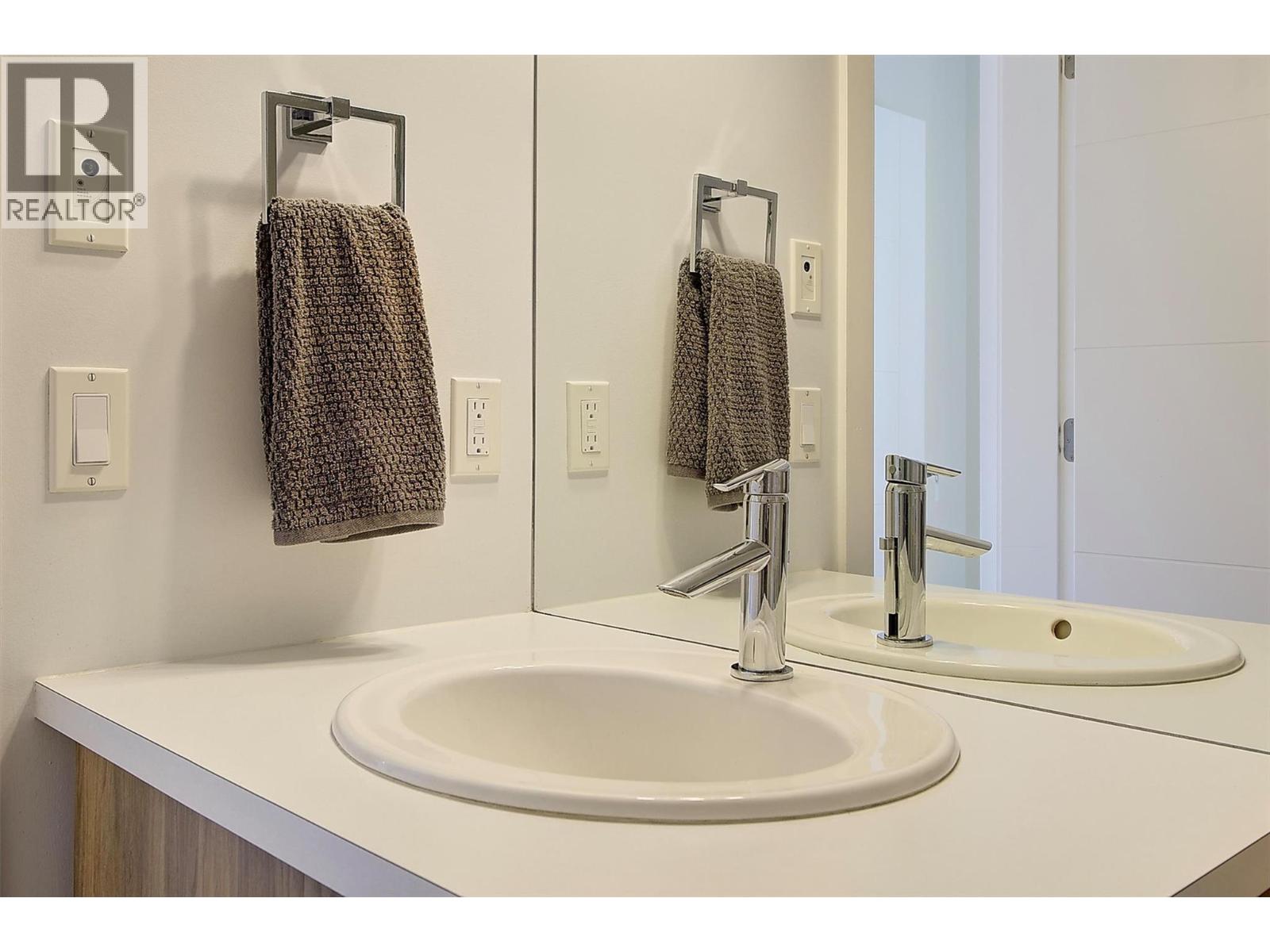 741 Yorkville Street, Kelowna, British Columbia  V1V 0A9 - Photo 35 - 10398718