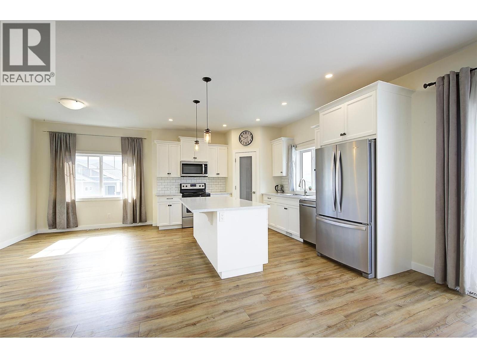 741 Yorkville Street, Kelowna, British Columbia  V1V 0A9 - Photo 6 - 10398718