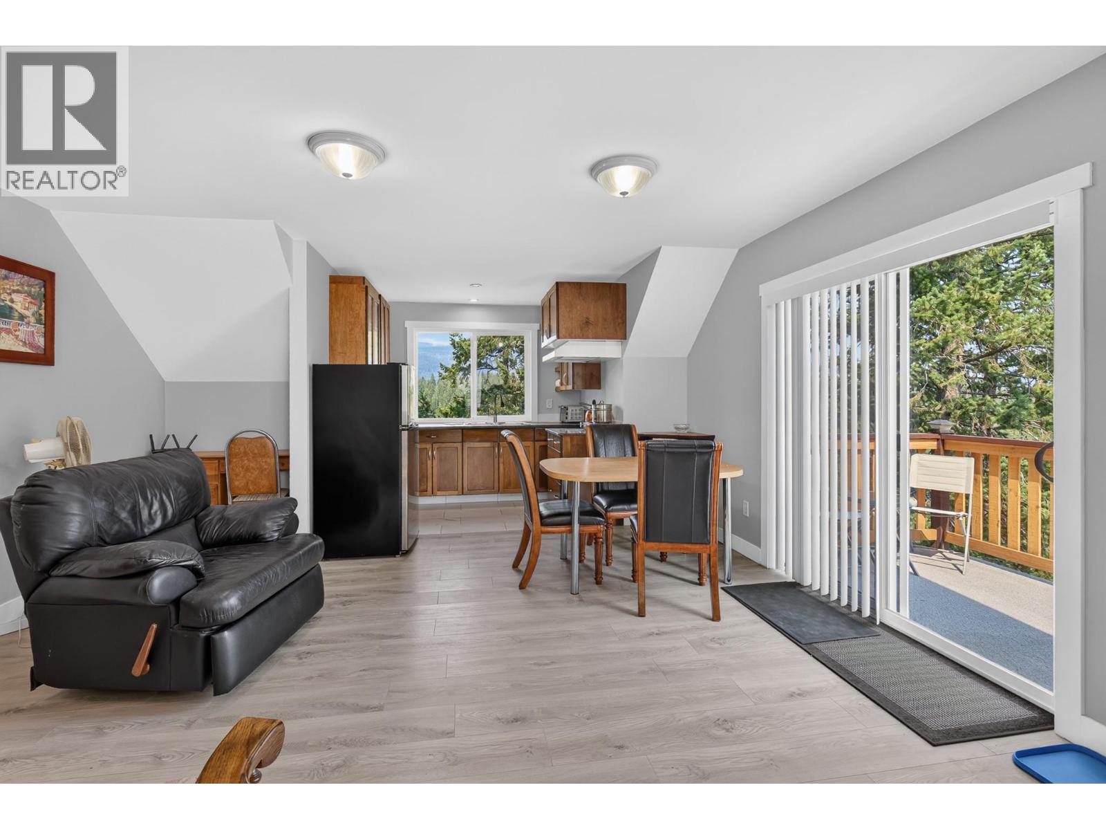 10818 Westshore Road, Vernon, British Columbia  V1H 2C3 - Photo 32 - 10398698