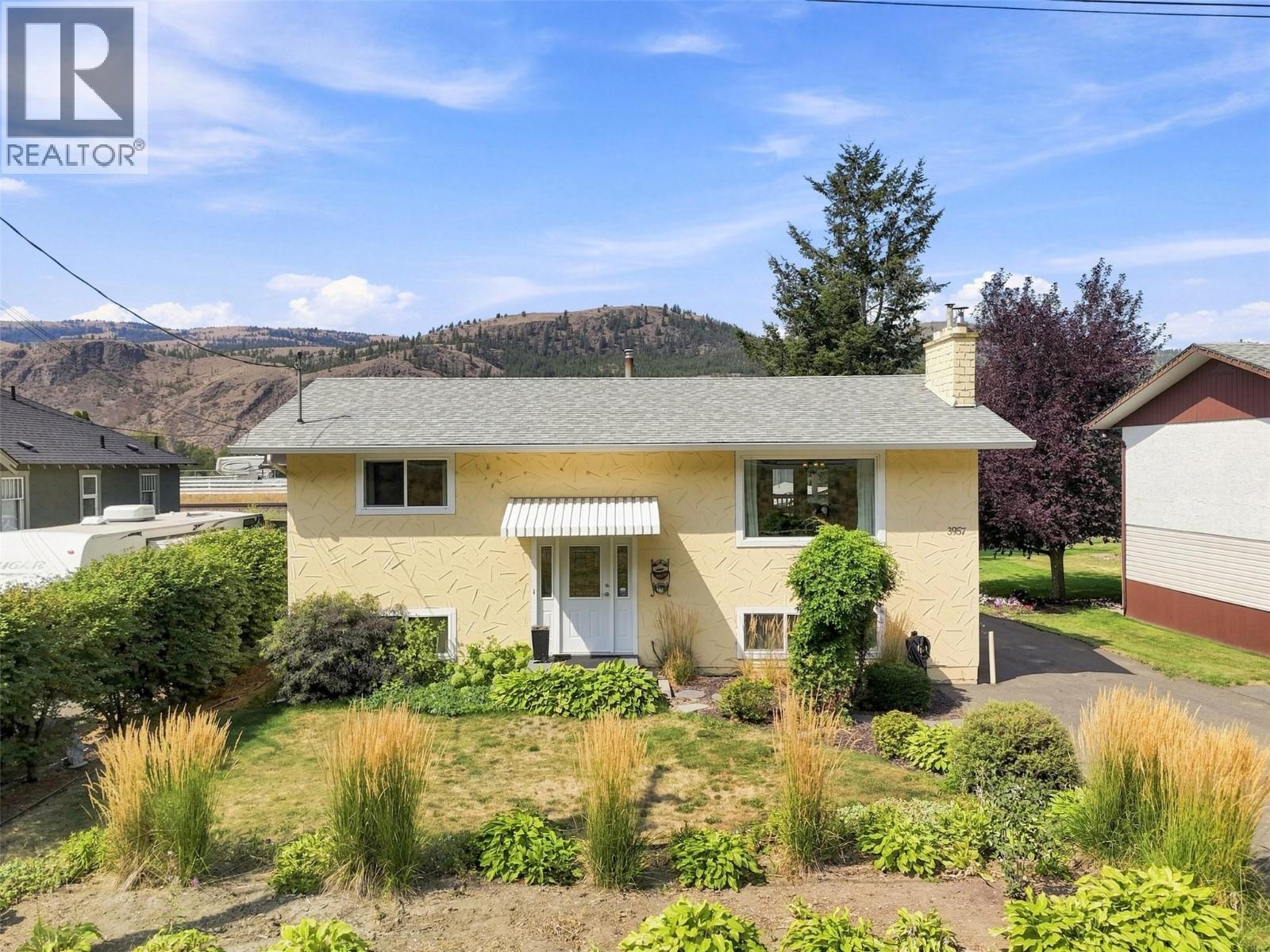 3957 Old Yellowhead Highway, Kamloops, British Columbia  V2H 1K6 - Photo 1 - 10396460