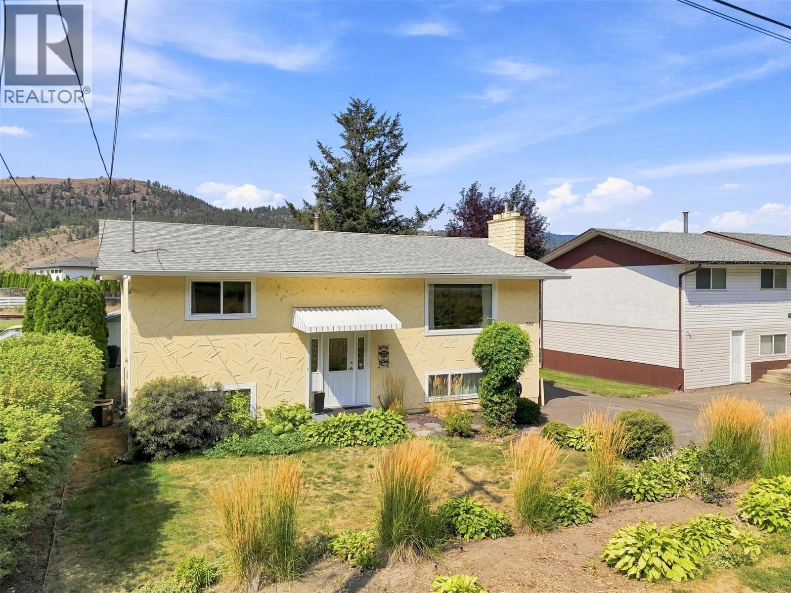 3957 Old Yellowhead Highway, Kamloops, British Columbia  V2H 1K6 - Photo 3 - 10396460