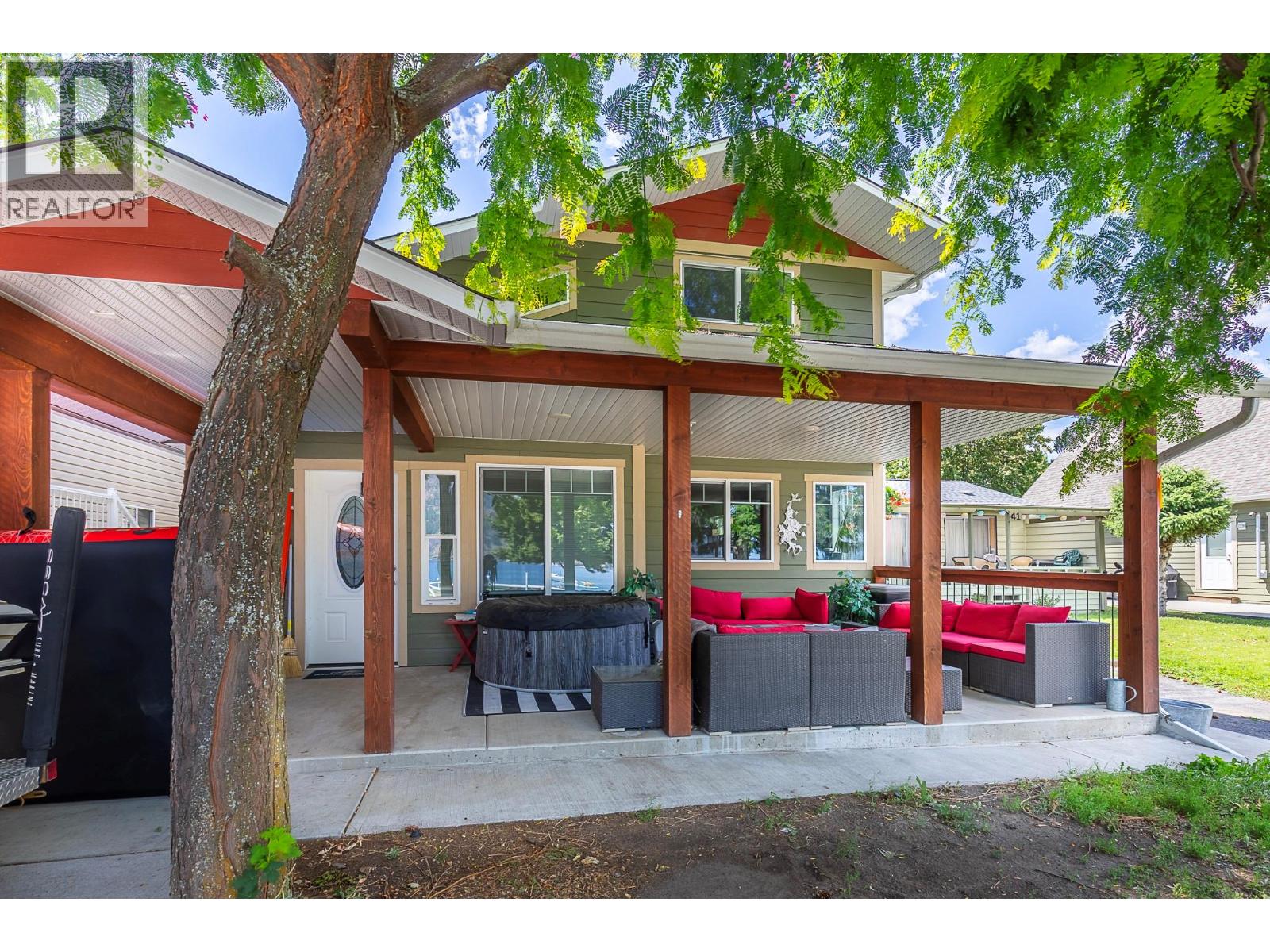 42 Lakeshore Drive, Vernon, British Columbia  V1H 2A1 - Photo 1 - 10398595