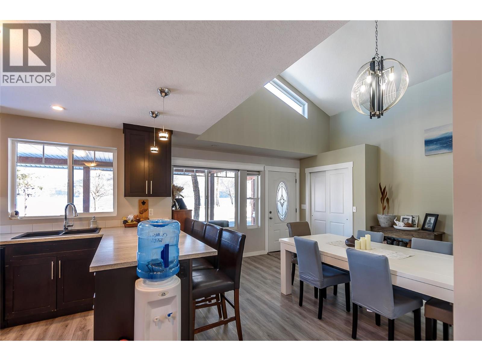 42 Lakeshore Drive, Vernon, British Columbia  V1H 2A1 - Photo 13 - 10398595