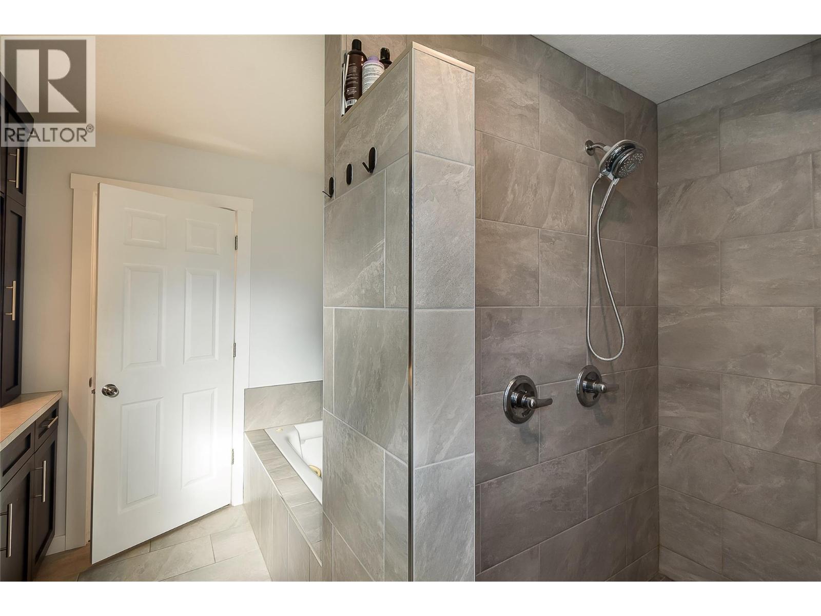 42 Lakeshore Drive, Vernon, British Columbia  V1H 2A1 - Photo 40 - 10398595