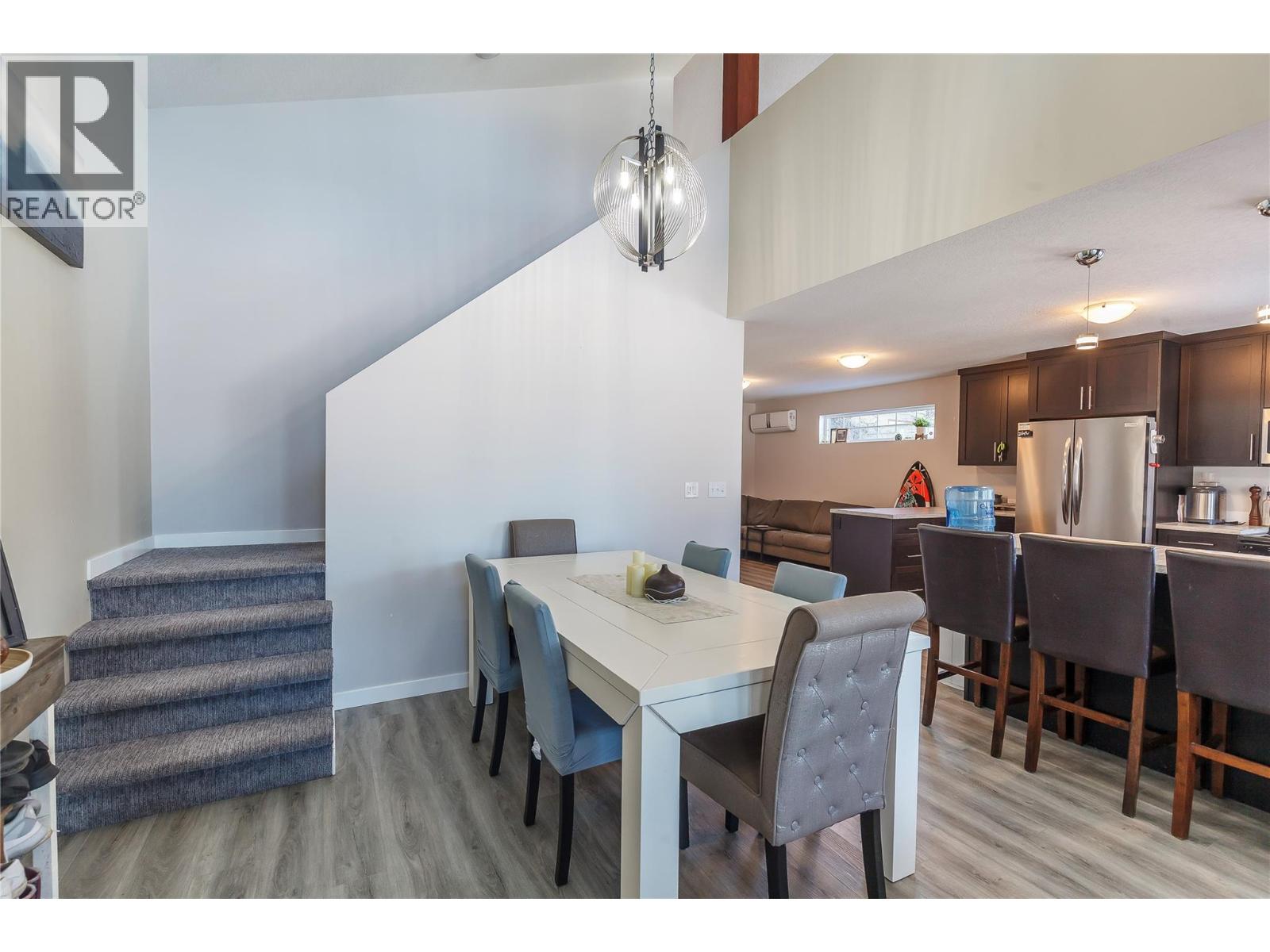 42 Lakeshore Drive, Vernon, British Columbia  V1H 2A1 - Photo 5 - 10398595