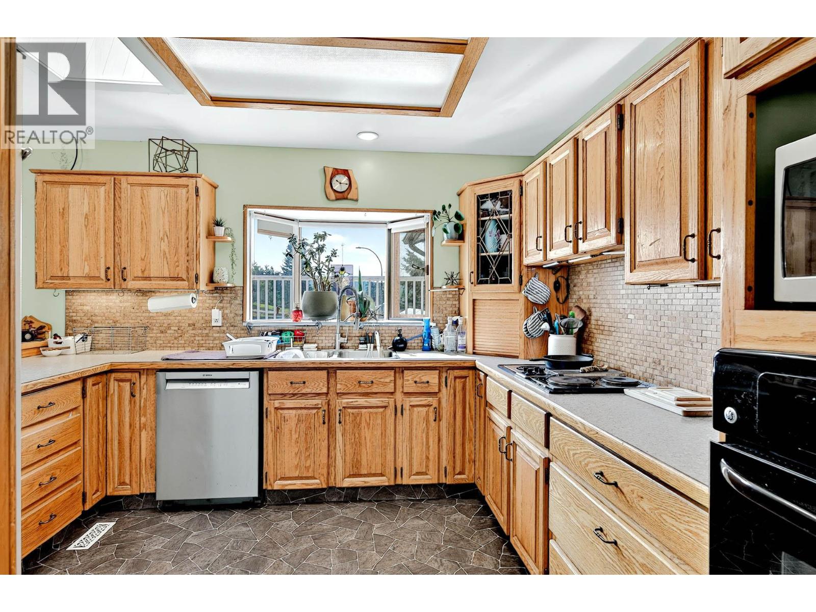 447 Opal Drive, Logan Lake, British Columbia  V0K 1W0 - Photo 14 - 10398597