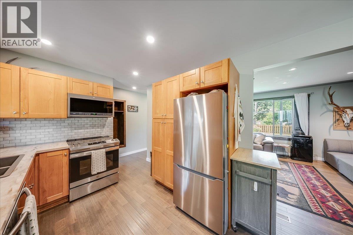 526 12th Avenue, Genelle, British Columbia  V0G 1G0 - Photo 12 - 10398537