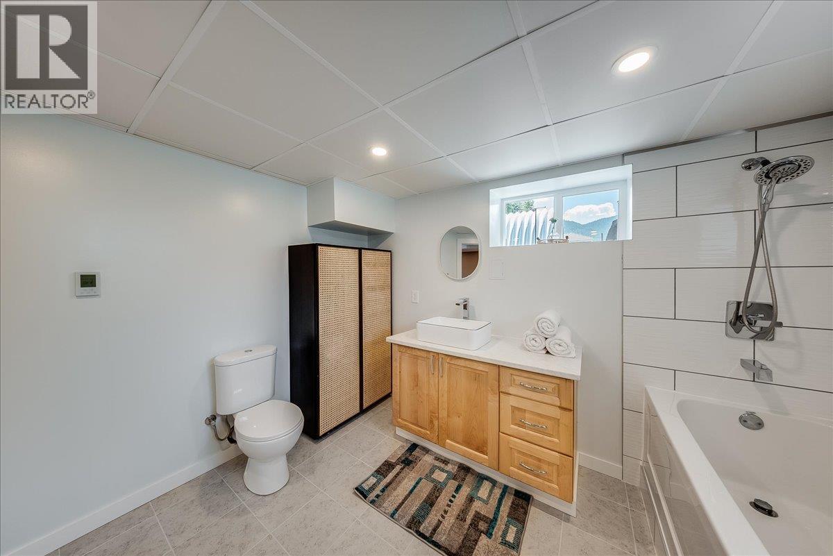 526 12th Avenue, Genelle, British Columbia  V0G 1G0 - Photo 25 - 10398537
