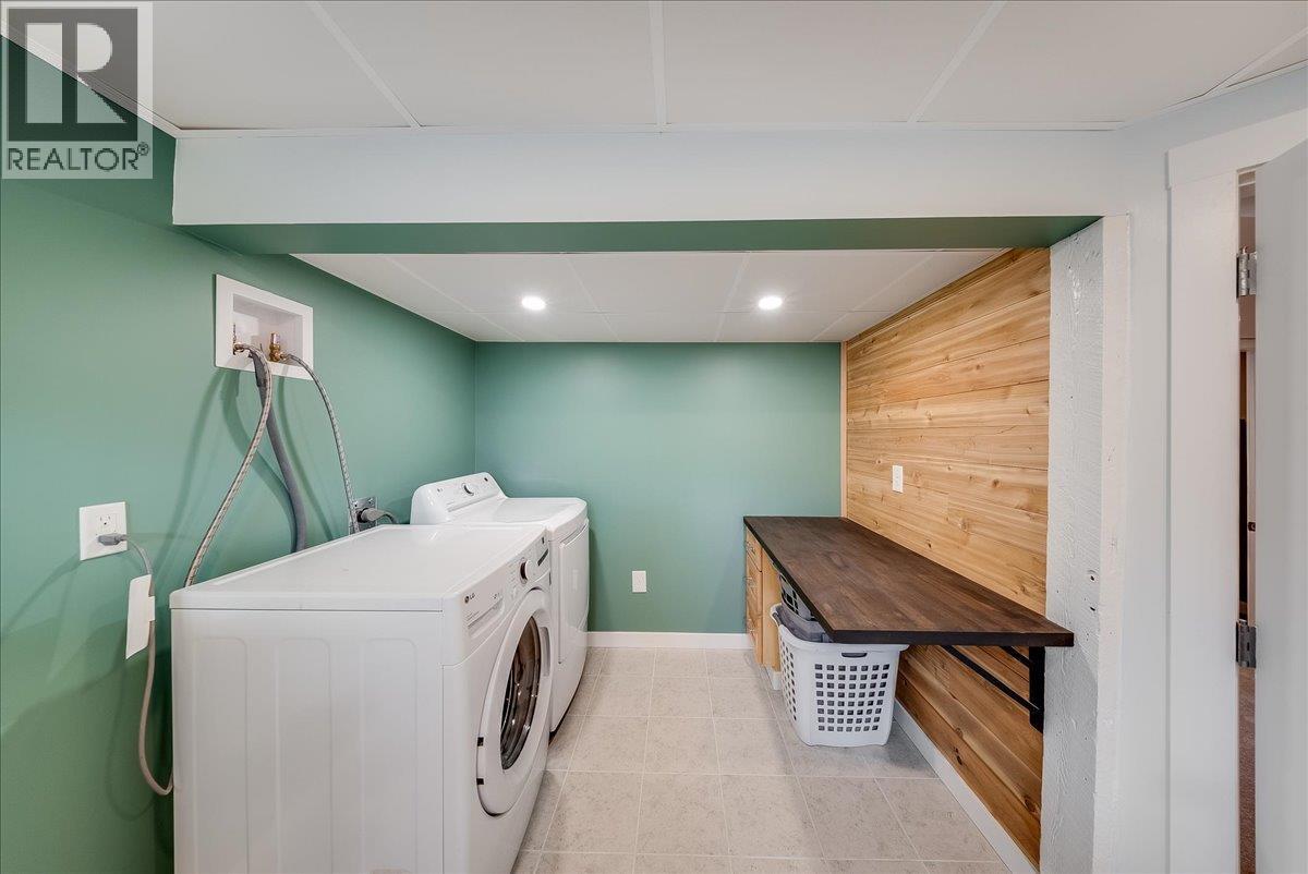 526 12th Avenue, Genelle, British Columbia  V0G 1G0 - Photo 27 - 10398537