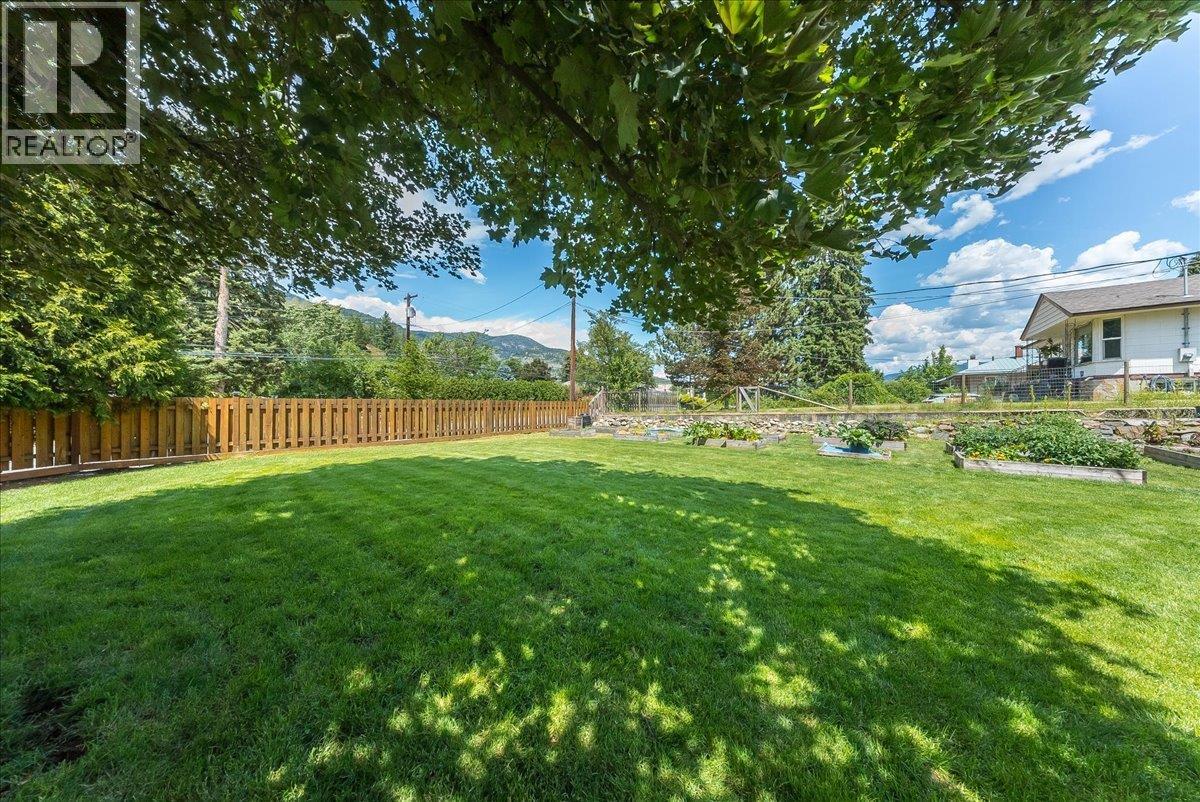 526 12th Avenue, Genelle, British Columbia  V0G 1G0 - Photo 36 - 10398537