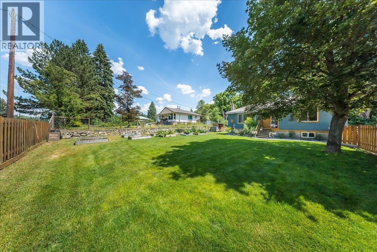 526 12th Avenue, Genelle, British Columbia  V0G 1G0 - Photo 37 - 10398537