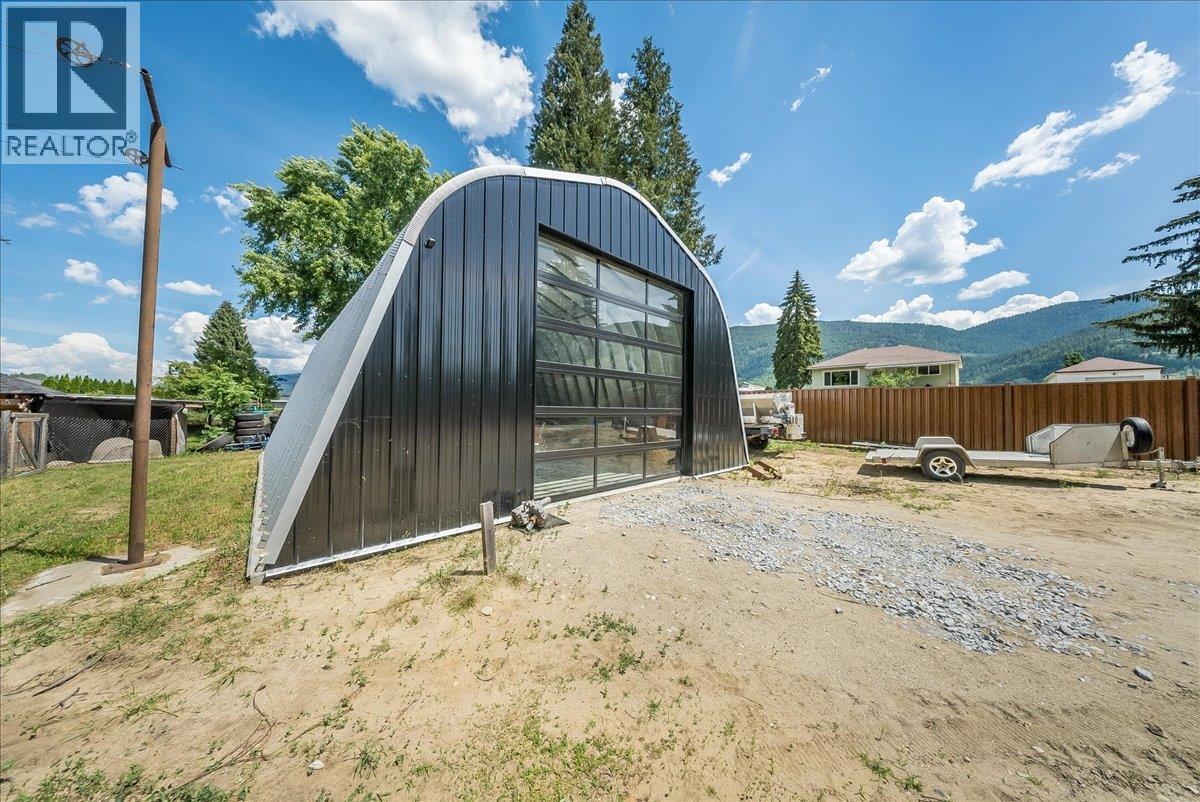 526 12th Avenue, Genelle, British Columbia  V0G 1G0 - Photo 39 - 10398537