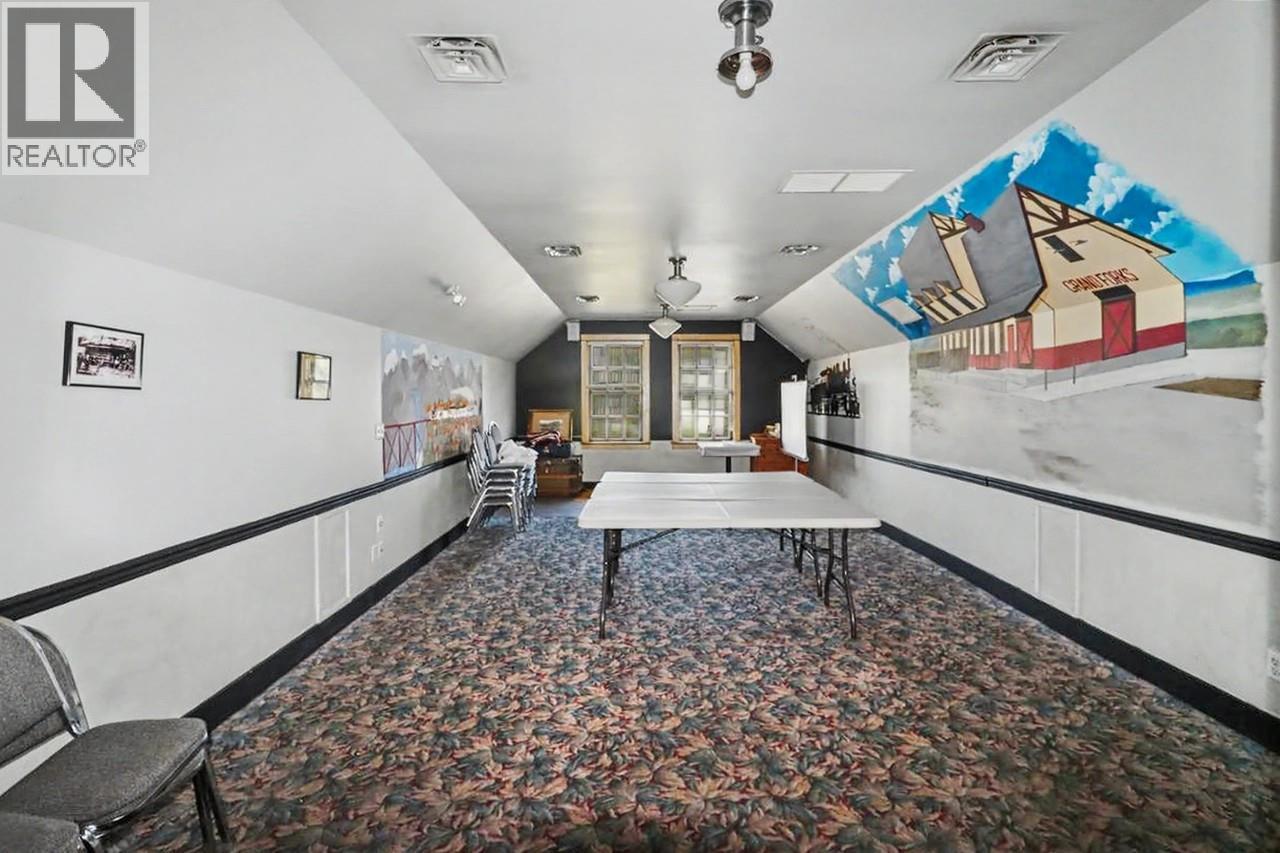 7654 Donaldson Drive, Grand Forks, British Columbia  V0H 1H2 - Photo 12 - 10398735