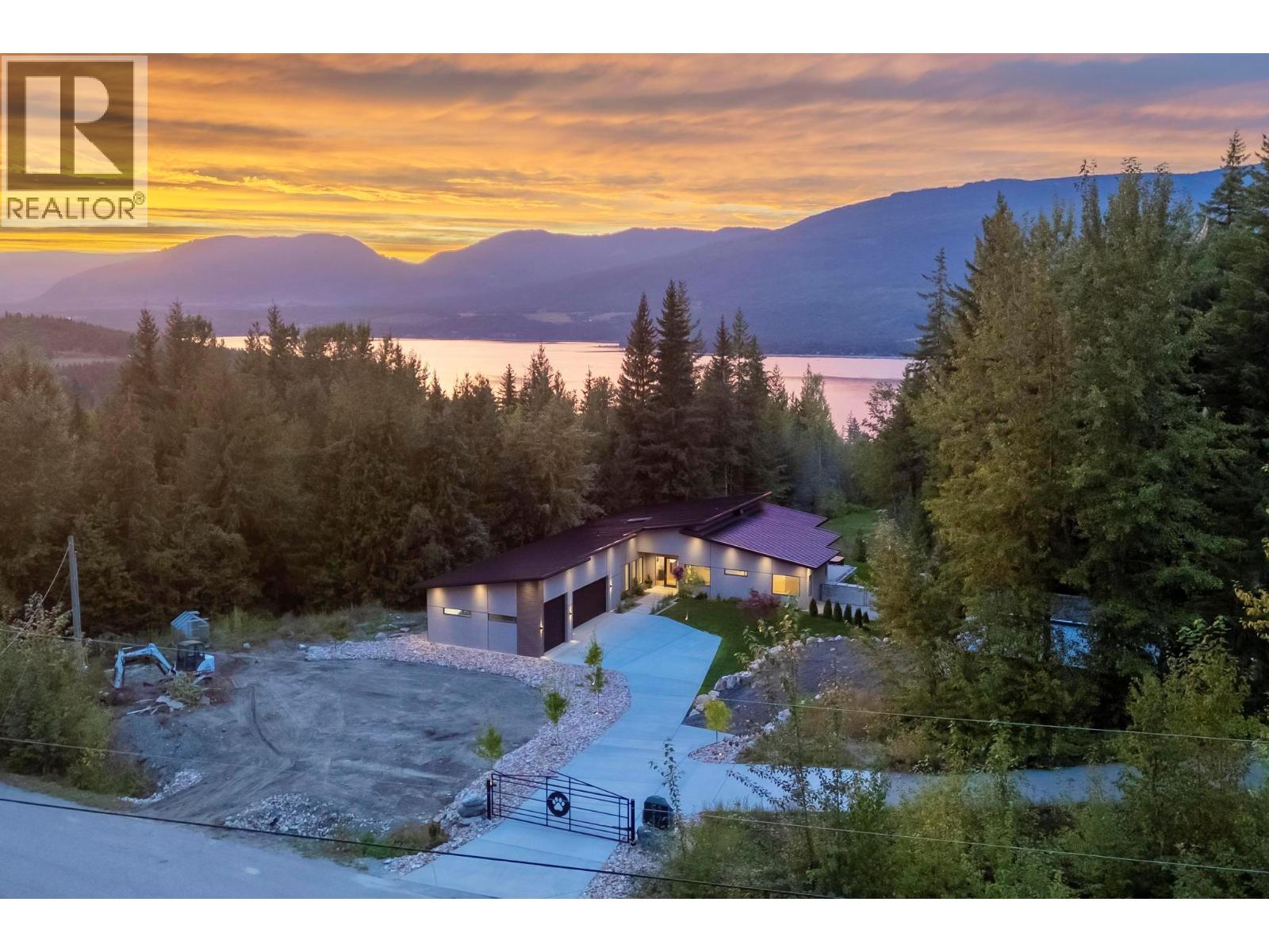 5147 Sunset Drive, Eagle Bay, British Columbia  V0E 1T0 - Photo 29 - 10398691