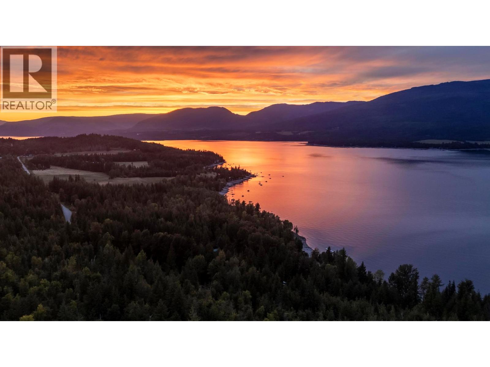 5147 Sunset Drive, Eagle Bay, British Columbia  V0E 1T0 - Photo 3 - 10398691
