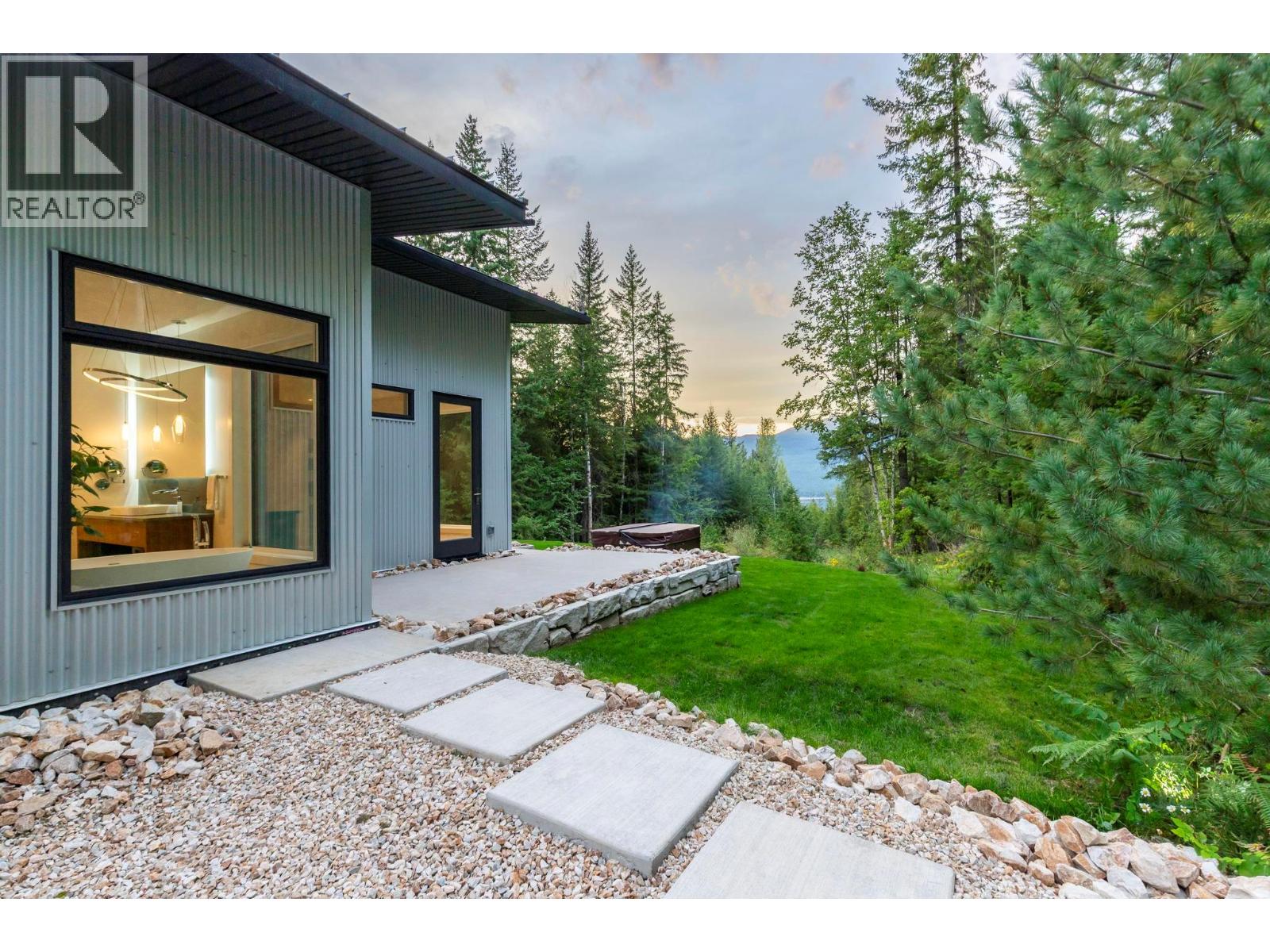 5147 Sunset Drive, Eagle Bay, British Columbia  V0E 1T0 - Photo 56 - 10398691