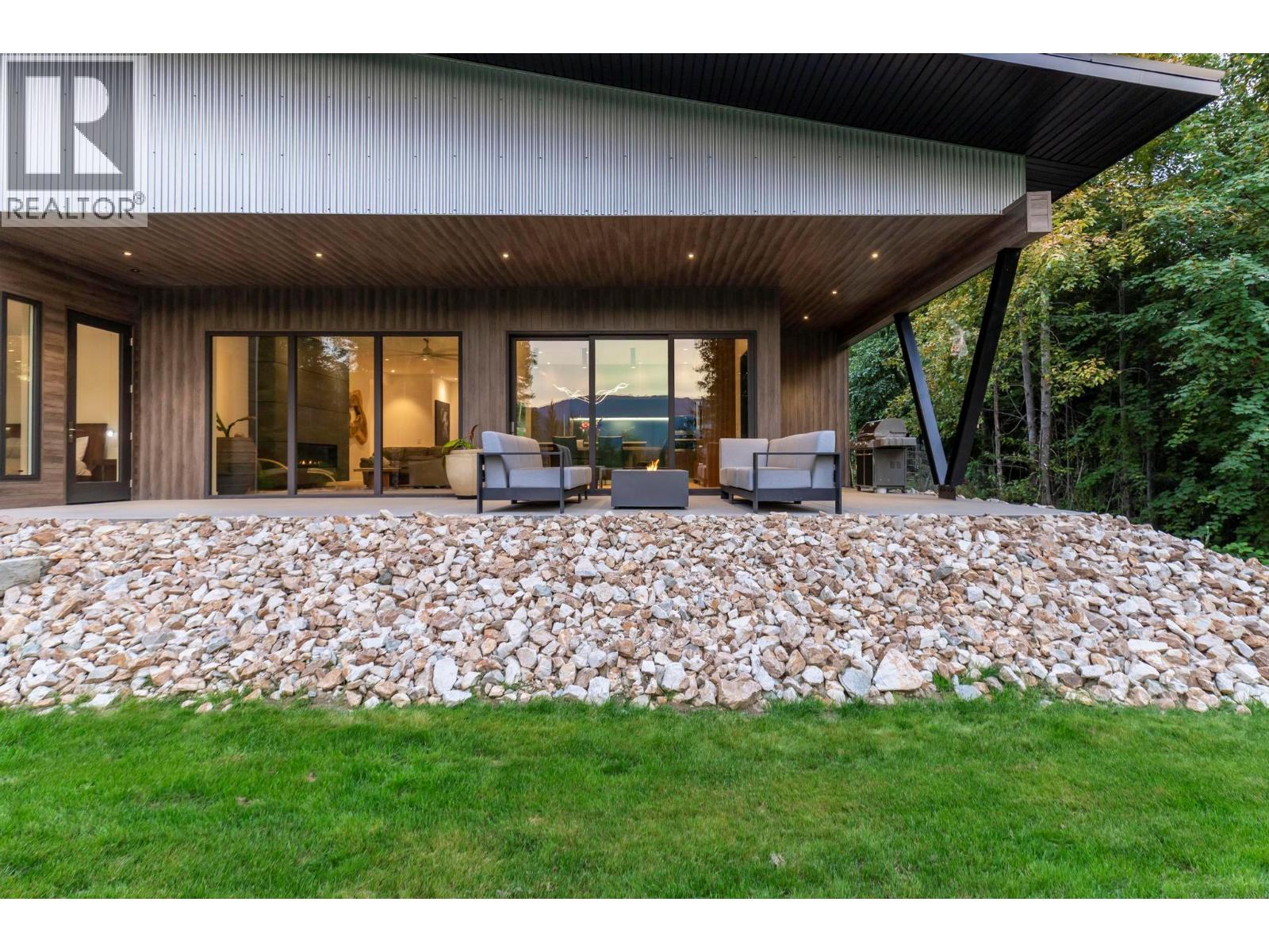 5147 Sunset Drive, Eagle Bay, British Columbia  V0E 1T0 - Photo 67 - 10398691