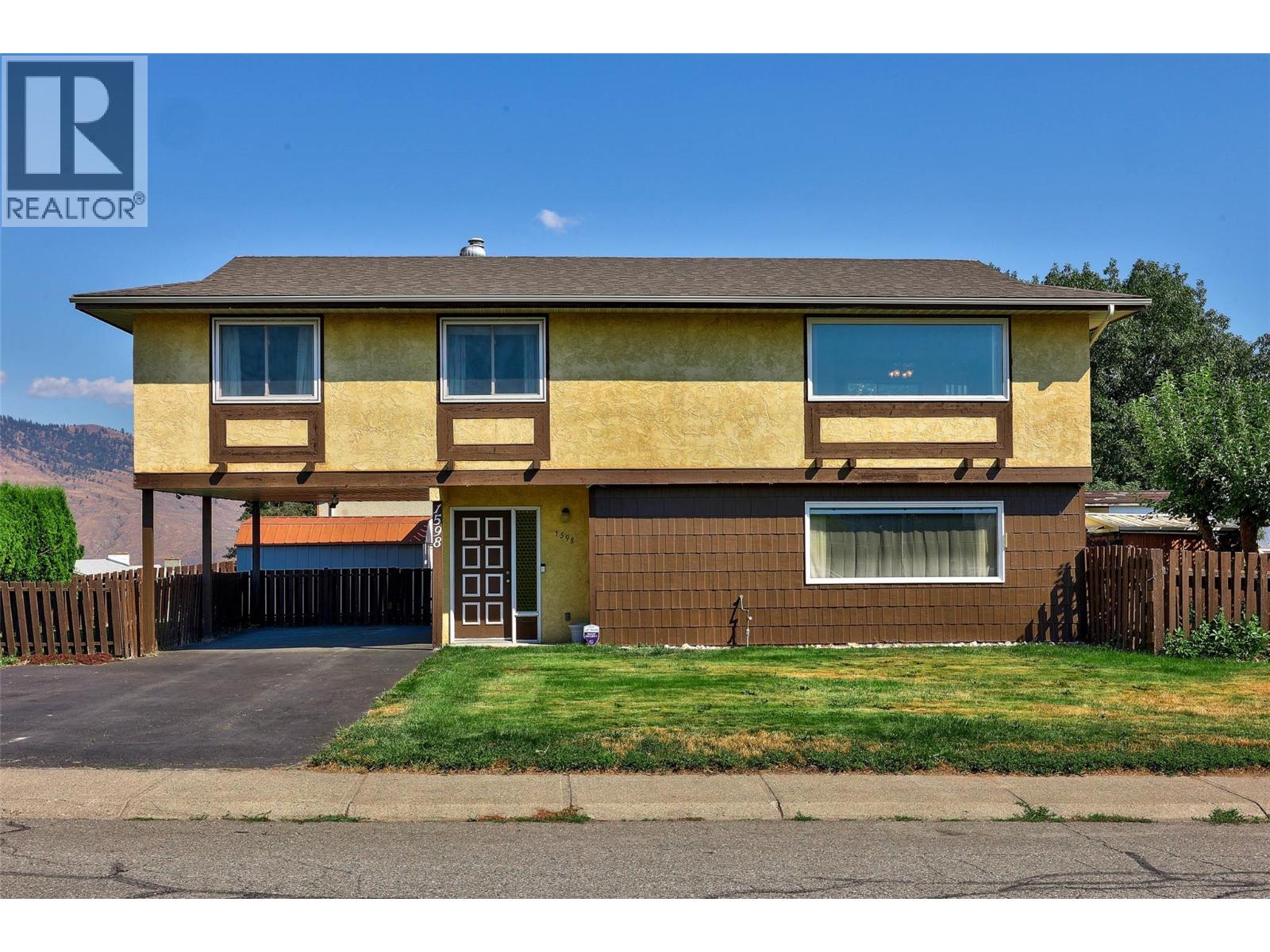 1598 Southview Terrace, Kamloops, British Columbia  V2B 7R5 - Photo 1 - 10398657