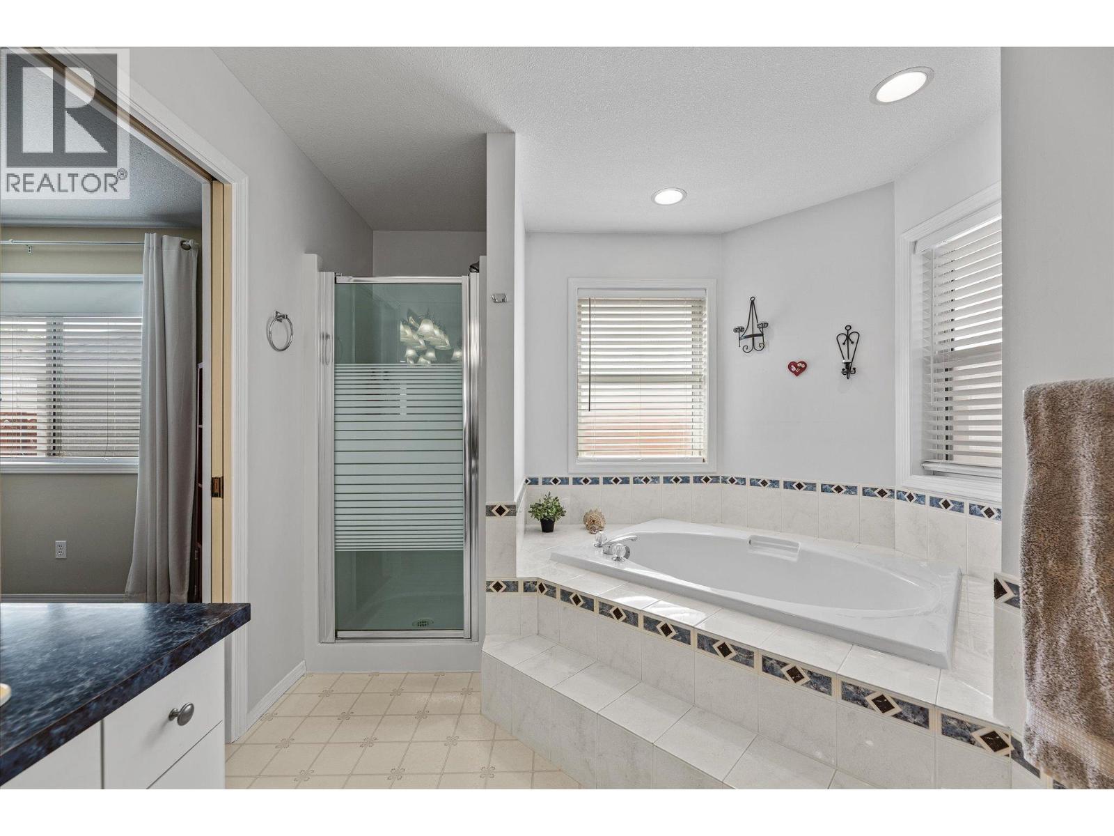 301 Fizet Avenue, Kelowna, British Columbia  V1X 7P5 - Photo 22 - 10398524
