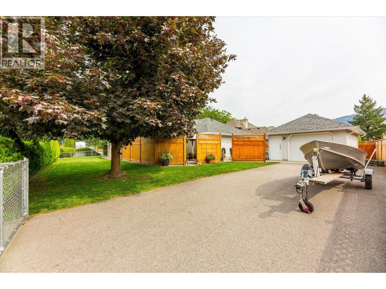 301 Fizet Avenue, Kelowna, British Columbia  V1X 7P5 - Photo 28 - 10398524