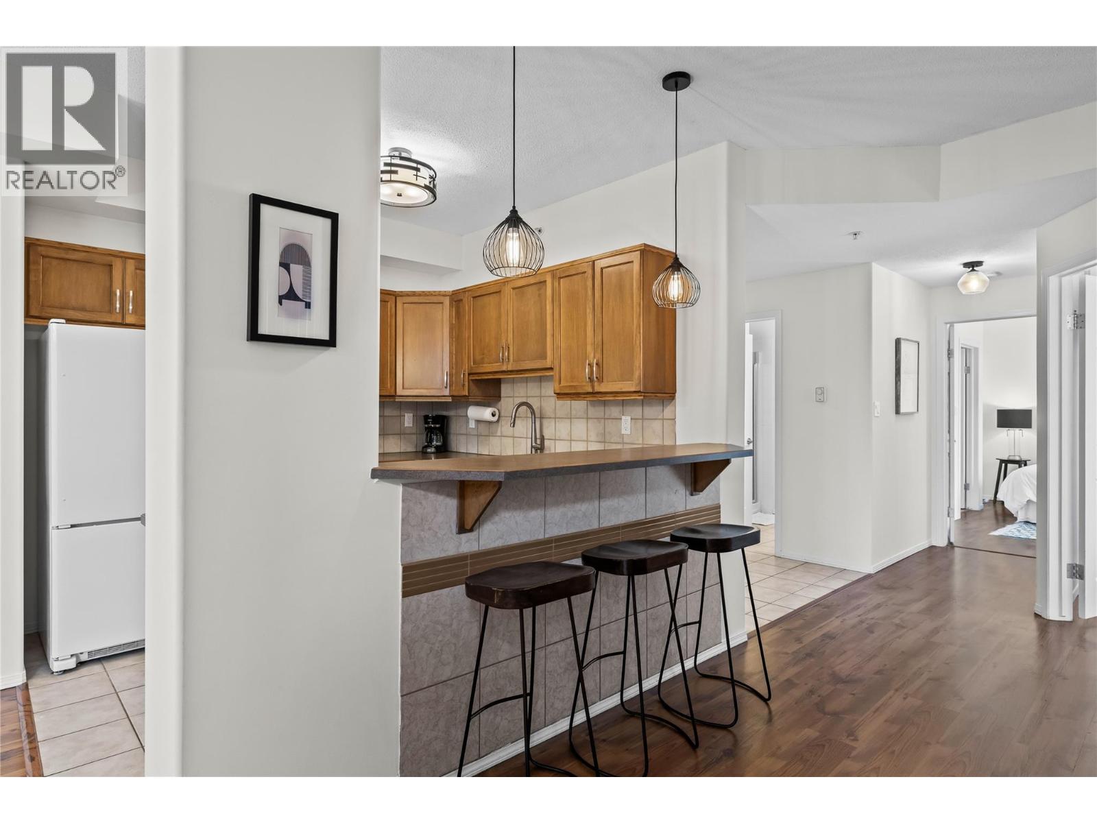 1128 Sunset Drive Unit# 1404, Kelowna, British Columbia  V1Y 9W7 - Photo 6 - 10397934