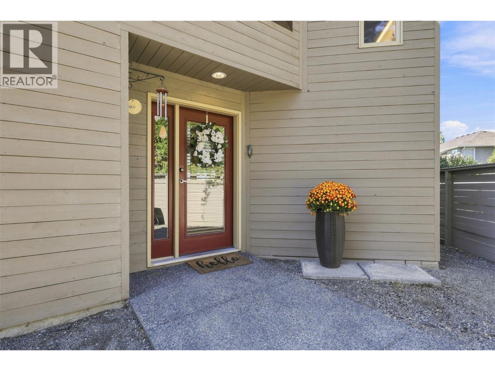 3769 Navatanee Drive, Kamloops, British Columbia  V2H 1S1 - Photo 2 - 10398755