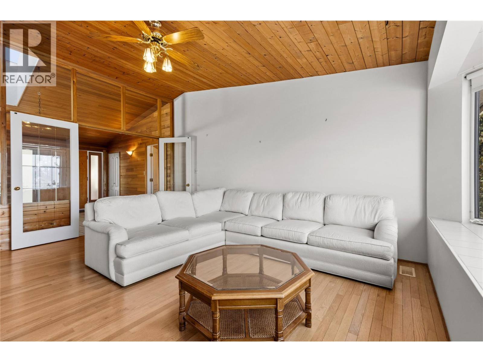 1970 Sutherland Road, Penticton, British Columbia  V2A 8T8 - Photo 5 - 10398690