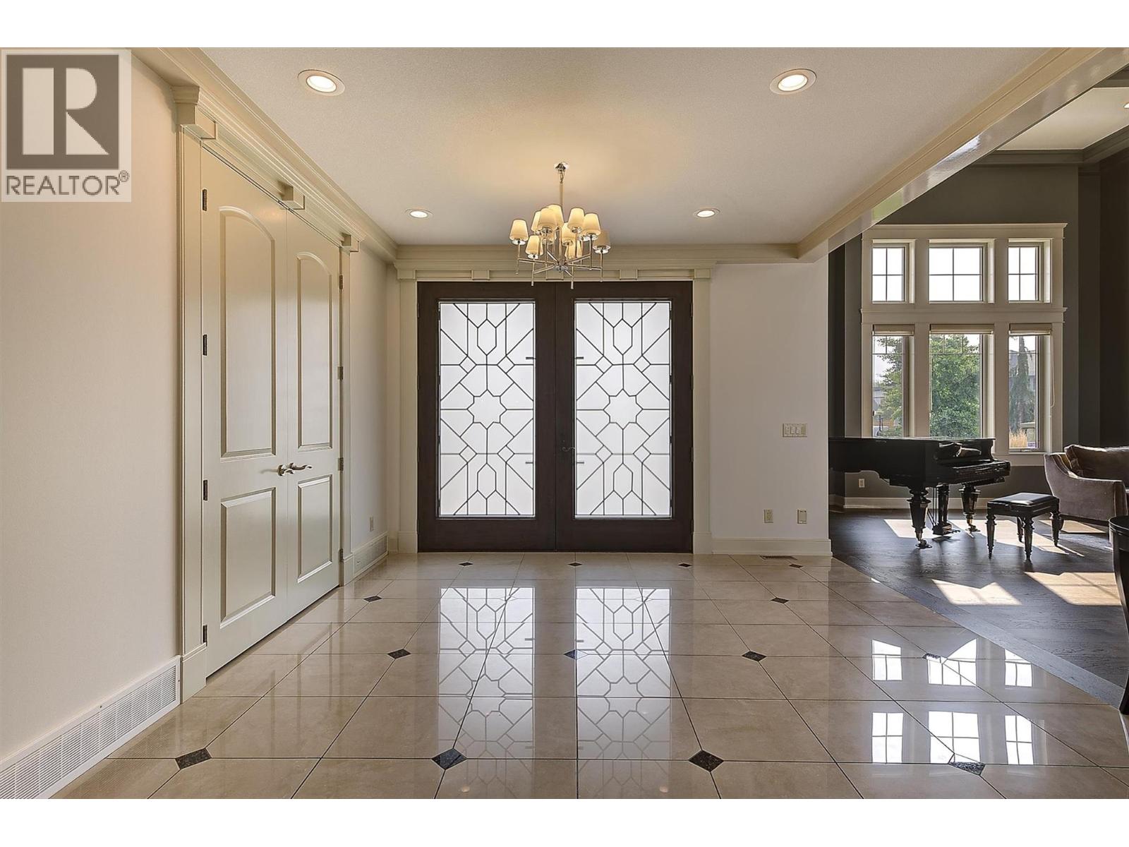 4466 Rattenbury Court, Kelowna, British Columbia  V1W 5J3 - Photo 12 - 10398259