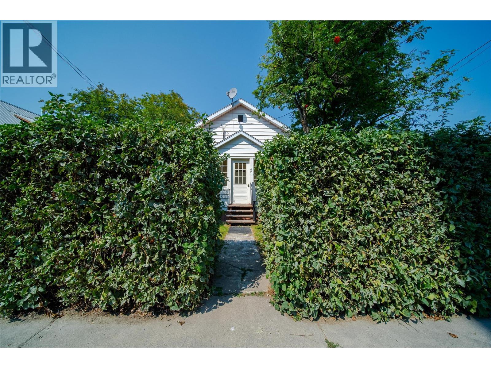 691 3rd Avenue, Fernie, British Columbia  V0B 1M0 - Photo 48 - 10398557