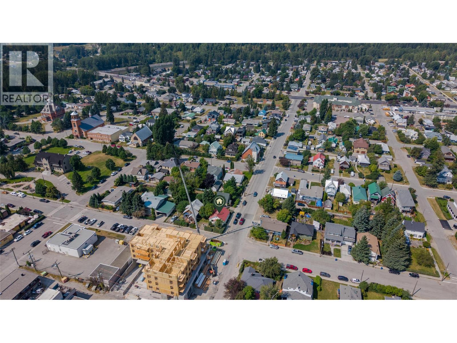 691 3rd Avenue, Fernie, British Columbia  V0B 1M0 - Photo 52 - 10398557
