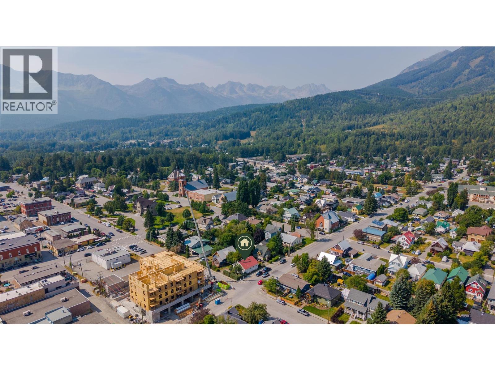 691 3rd Avenue, Fernie, British Columbia  V0B 1M0 - Photo 56 - 10398557