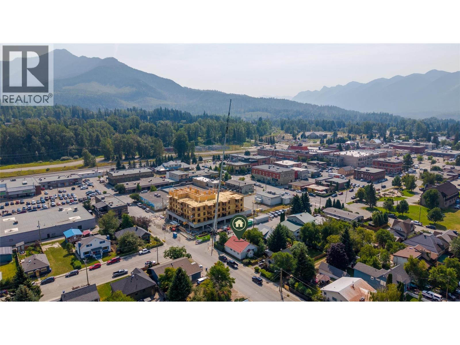 691 3rd Avenue, Fernie, British Columbia  V0B 1M0 - Photo 58 - 10398557