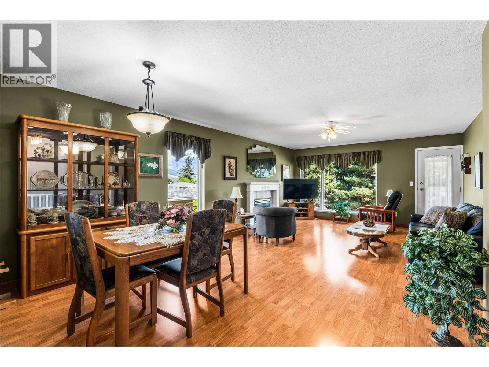 2675 Pine Avenue Unit# 56, Lumby, British Columbia  V0E 2G5 - Photo 11 - 10398543