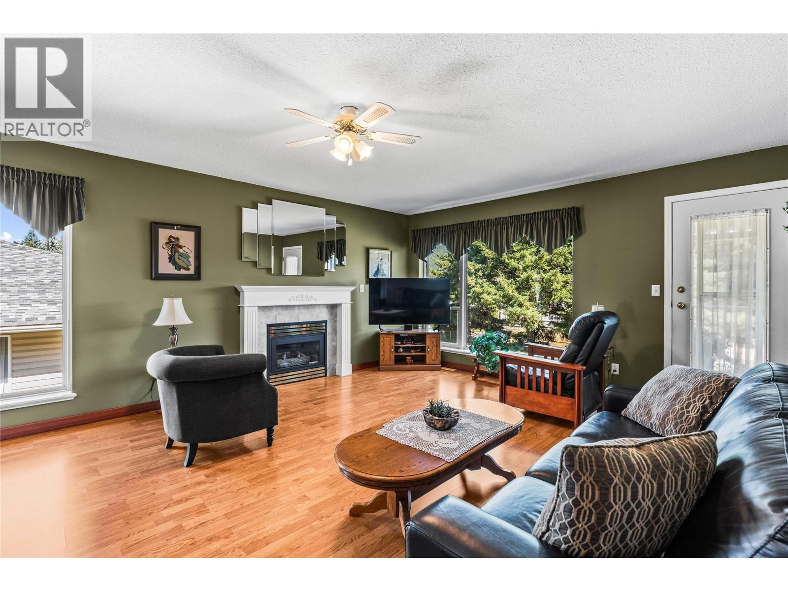 2675 Pine Avenue Unit# 56, Lumby, British Columbia  V0E 2G5 - Photo 13 - 10398543