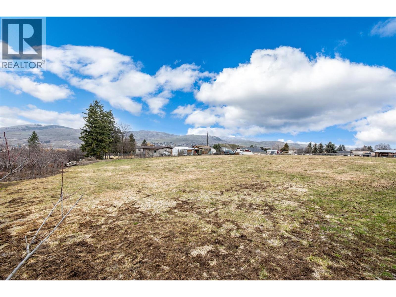 5973 Pleasant Valley Road, Vernon, British Columbia  V1B 3L6 - Photo 12 - 10398660
