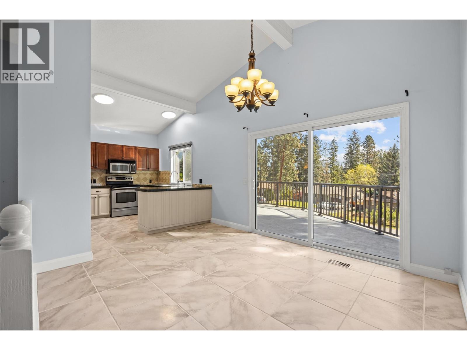 3492 Mctaggart Road, West Kelowna, British Columbia  V4T 1H5 - Photo 1 - 10398622