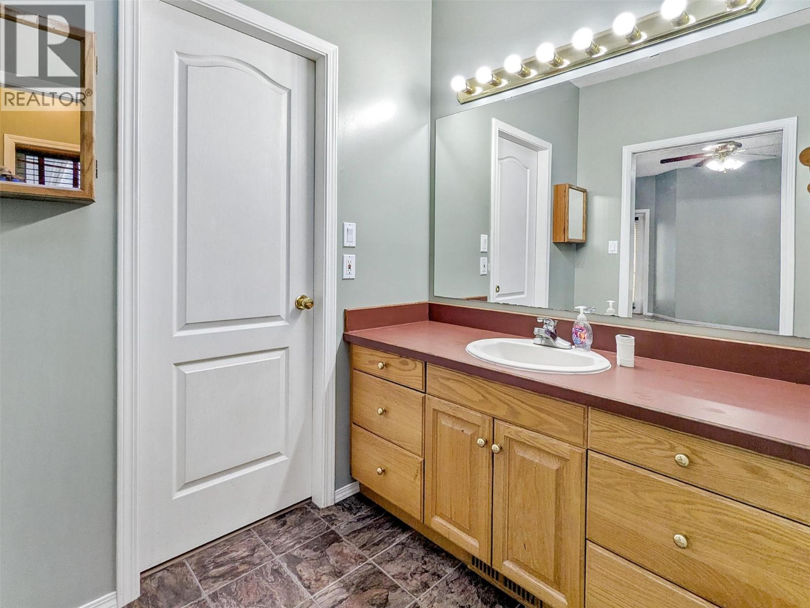 2222 Jenisa Road, Castlegar, British Columbia  V1N 2L8 - Photo 29 - 10398540
