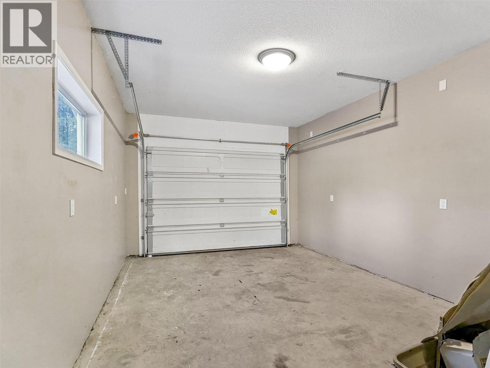 2222 Jenisa Road, Castlegar, British Columbia  V1N 2L8 - Photo 34 - 10398540
