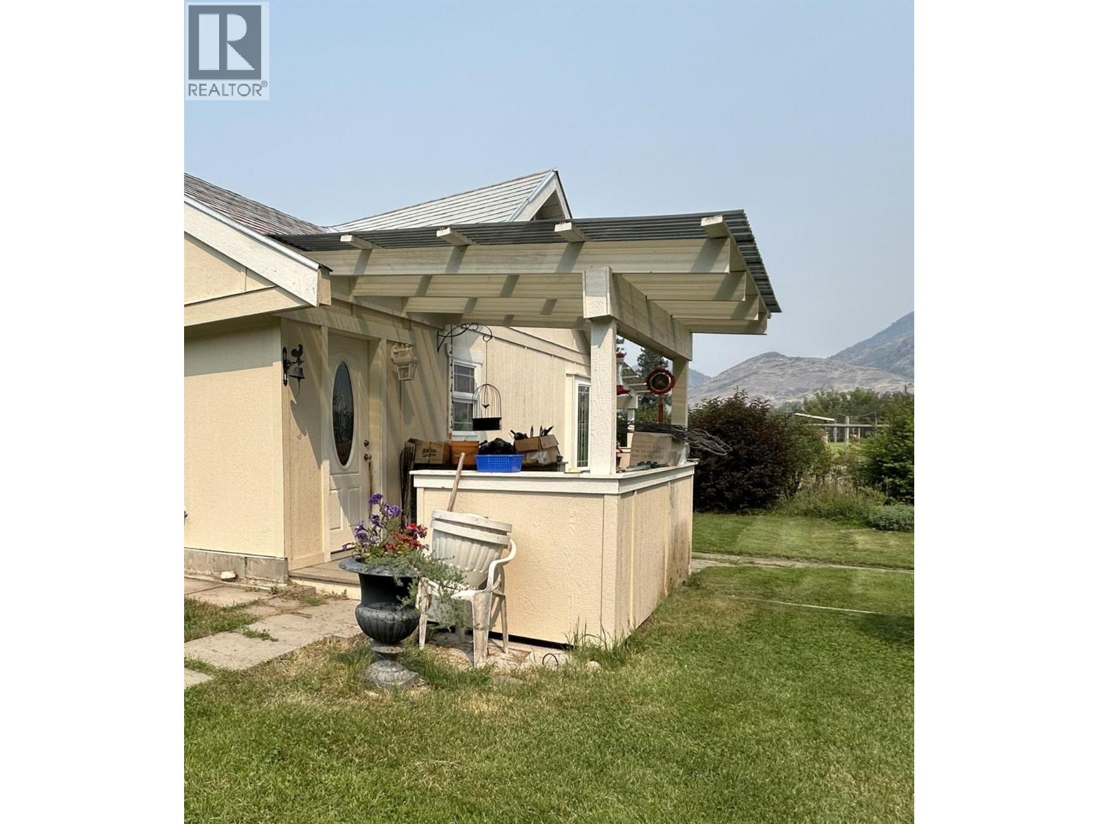 5620 Kenmore Road, Grand Forks, British Columbia  V0H 1H4 - Photo 2 - 10397751