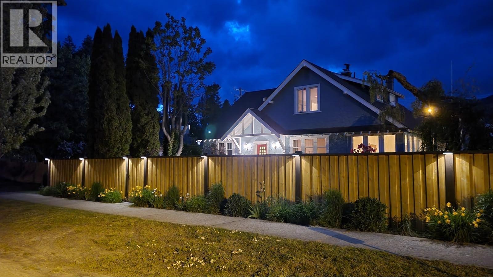 701 Broadway Street W, Nakusp, British Columbia  V0G 1R0 - Photo 39 - 10398307