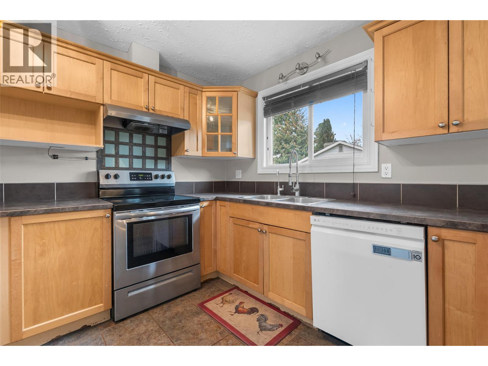 335 Nechiefman Street, Princeton, British Columbia  V0X 1W0 - Photo 13 - 10398768