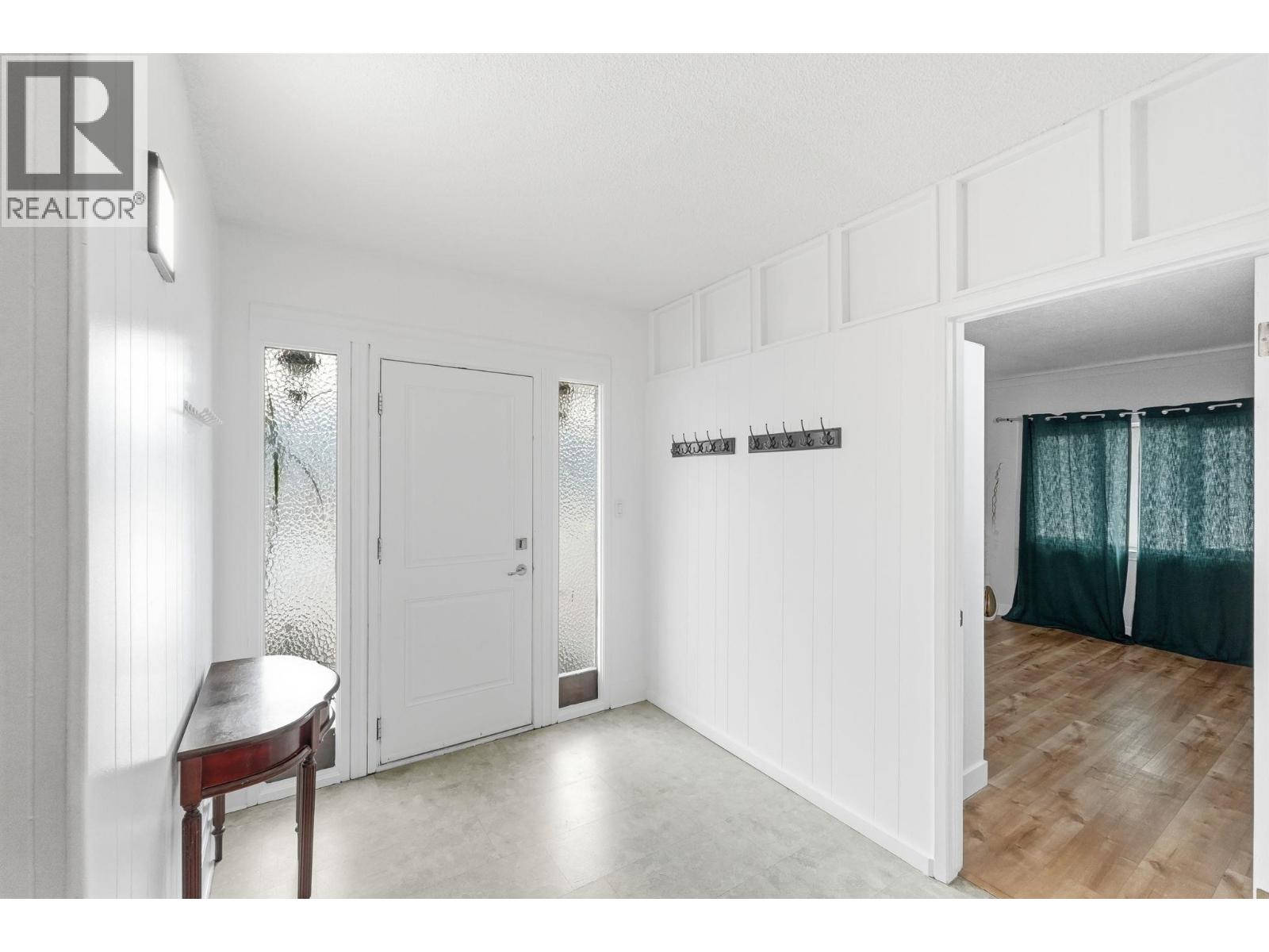 694 Mcclure Road, Kelowna, British Columbia  V1W 1M1 - Photo 19 - 10398644
