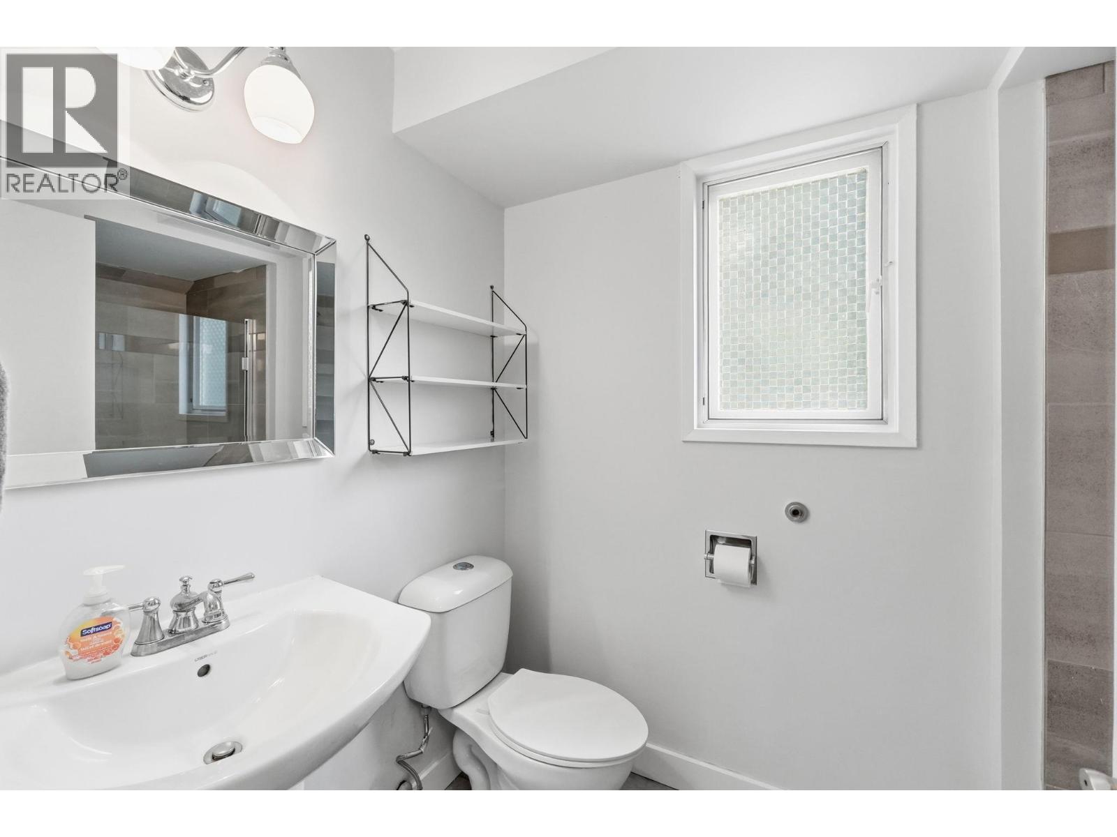 694 Mcclure Road, Kelowna, British Columbia  V1W 1M1 - Photo 22 - 10398644
