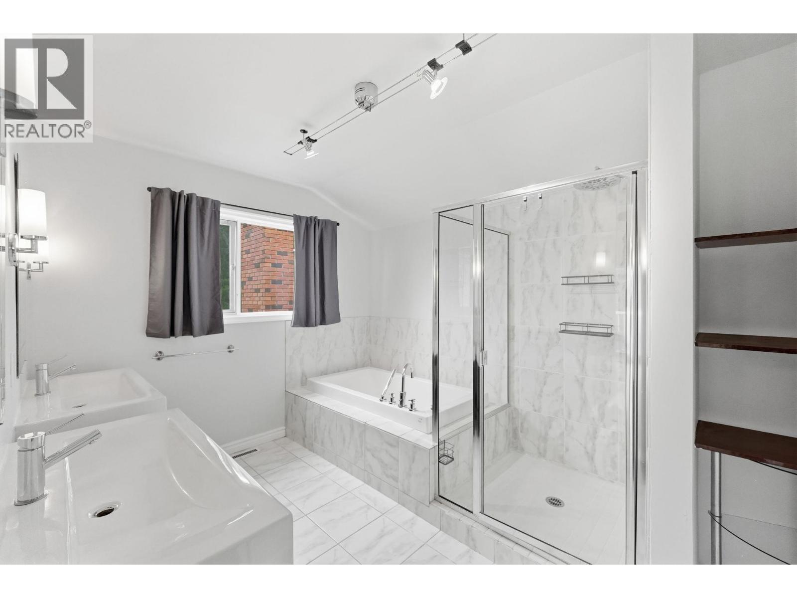 694 Mcclure Road, Kelowna, British Columbia  V1W 1M1 - Photo 30 - 10398644