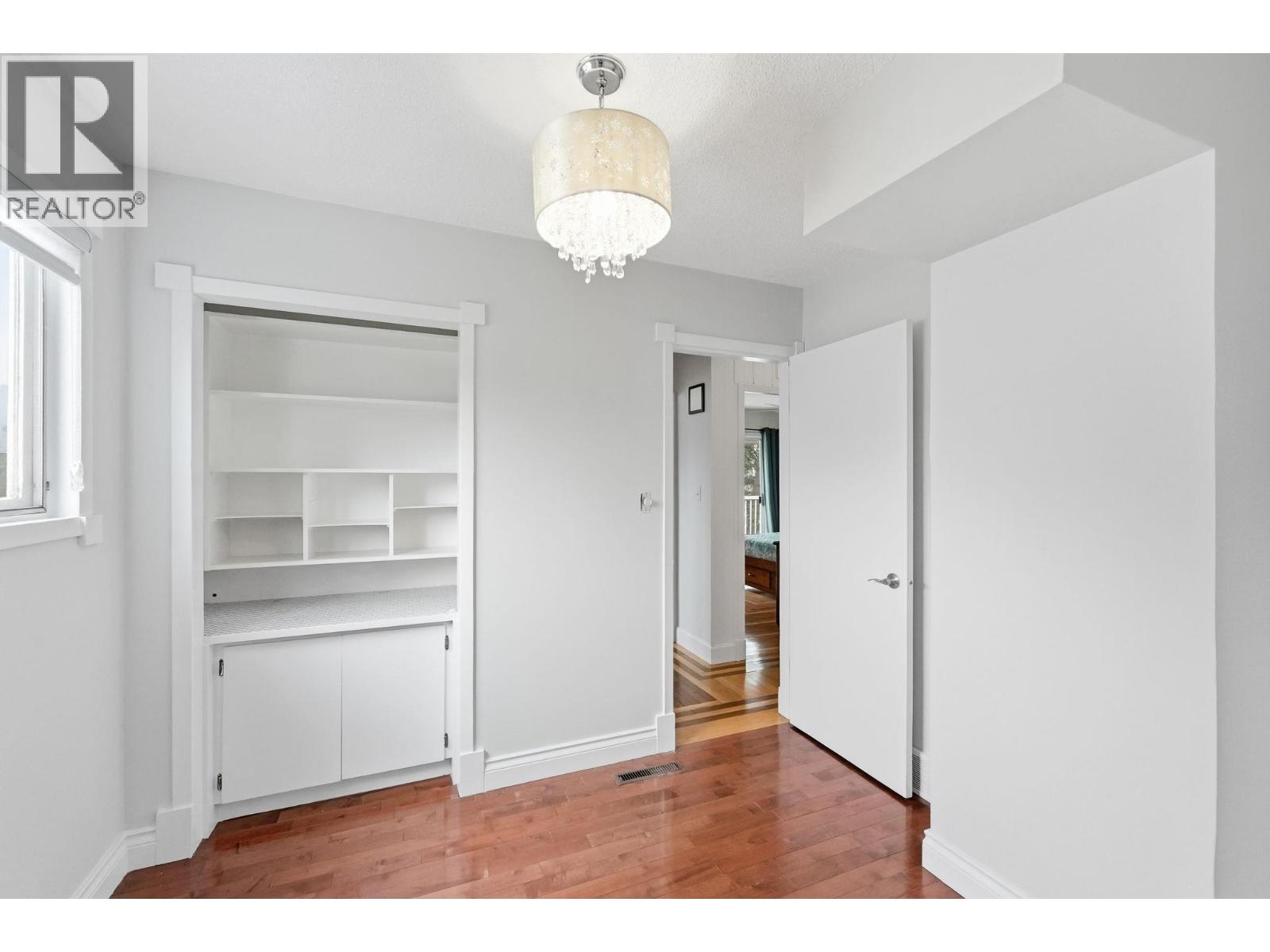 694 Mcclure Road, Kelowna, British Columbia  V1W 1M1 - Photo 38 - 10398644